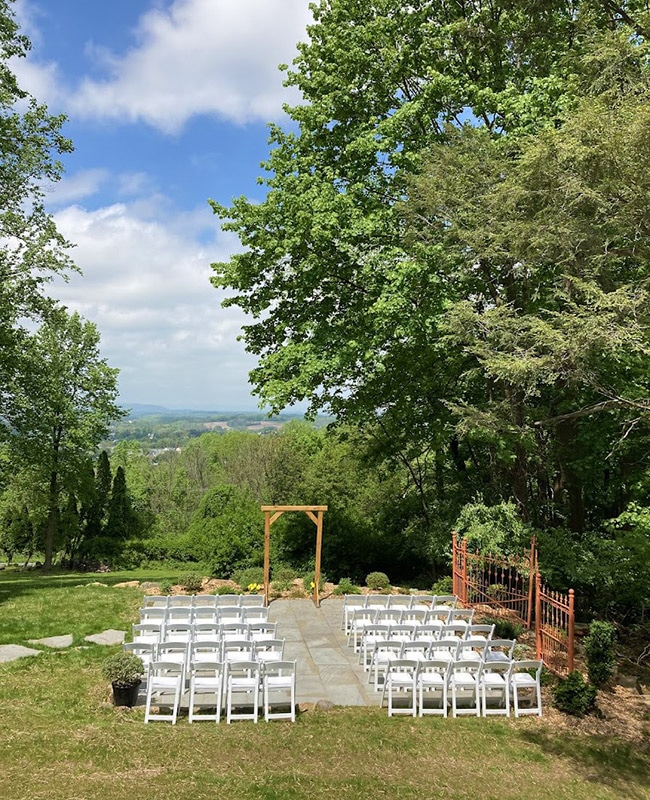 Lovely outdoor ceremony space